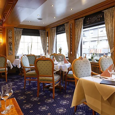 Katharina Penthouse וילינגן