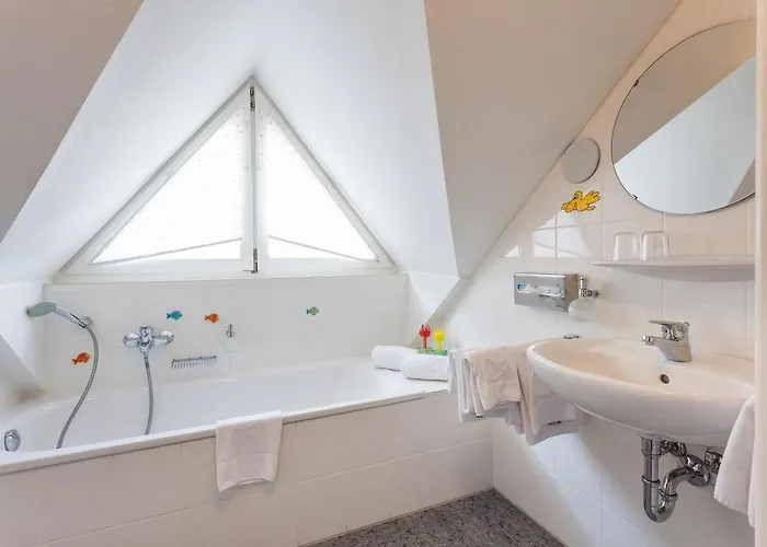 Katharina Penthouse 아파트 빌링겐